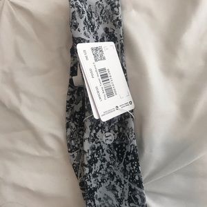 NWT LULU headband